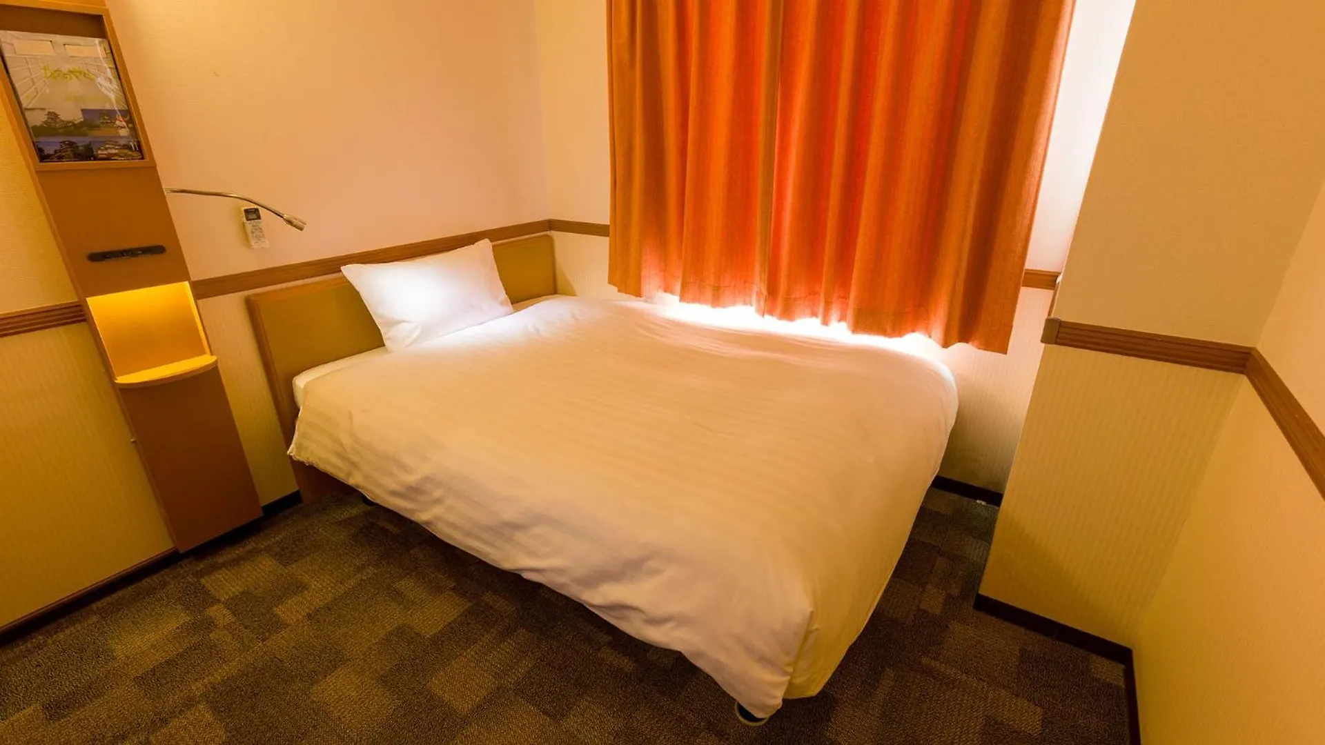 Toyoko Inn Tokyo Nihombashi Hamacho Meijiza Mae 3*,
