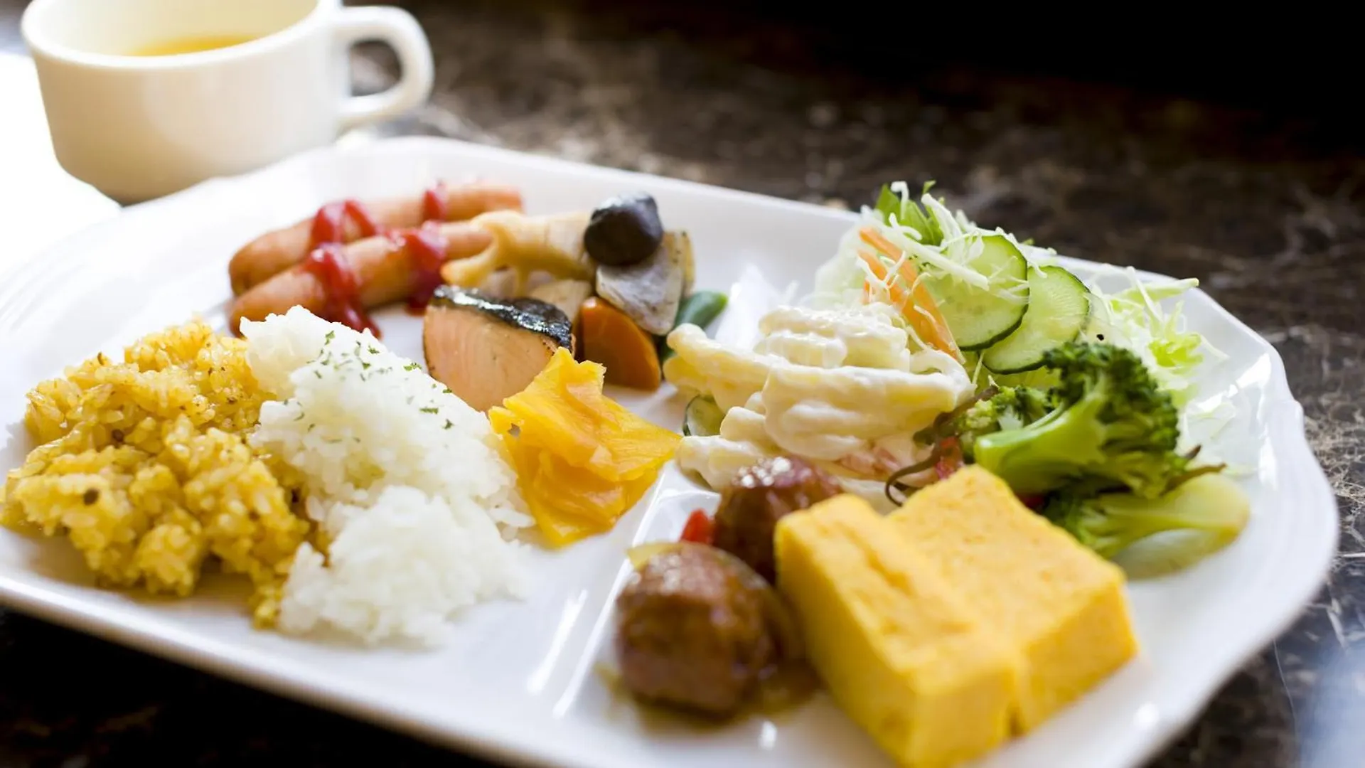 Toyoko Inn Tokyo Nihombashi Hamacho Meijiza Mae Hotel