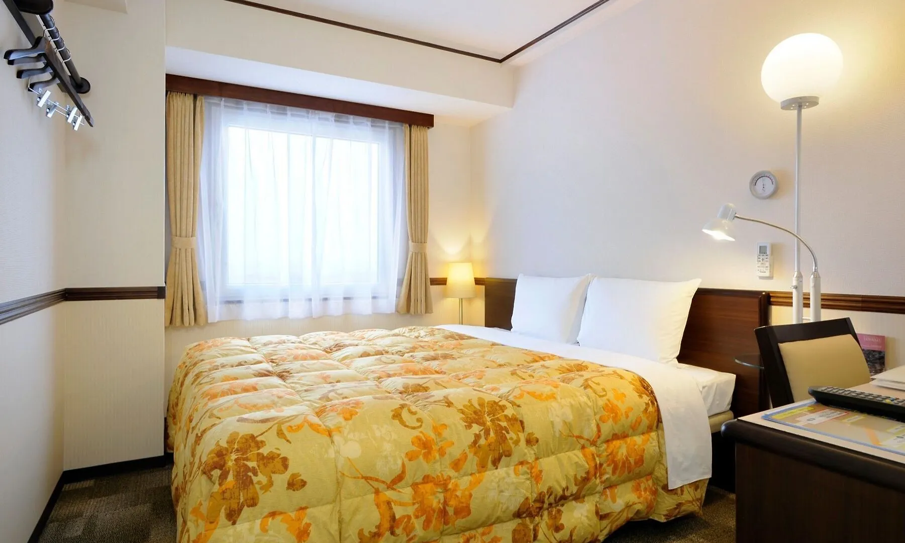 Toyoko Inn Tokyo Nihombashi Hamacho Meijiza Mae 3*,
